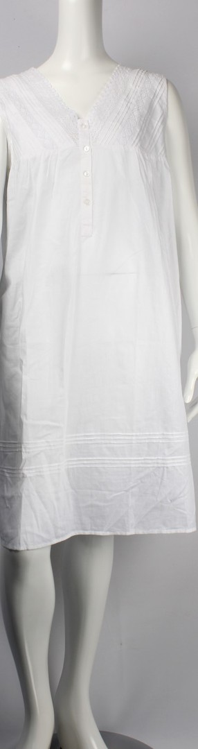 Cotton sleeveless V neck nightie w lace and pintucked bodice white Style: AL/ND-196WHT image 0